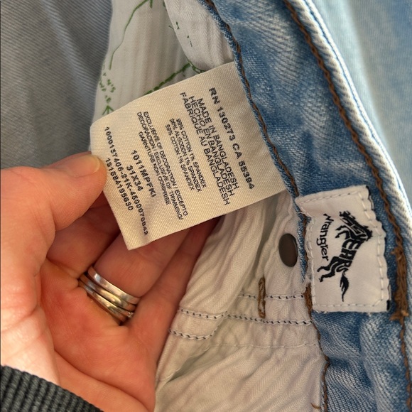 Wrangler trumpet flare 31x34 - Picture 11 of 12